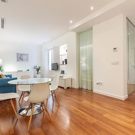 Las Rejas Apartment